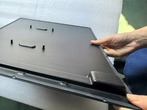 Designing an improved case for the customer - Back panel stretching3